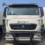 Economical Price HOWO Tractor Trucks from China Factory - Image 5
